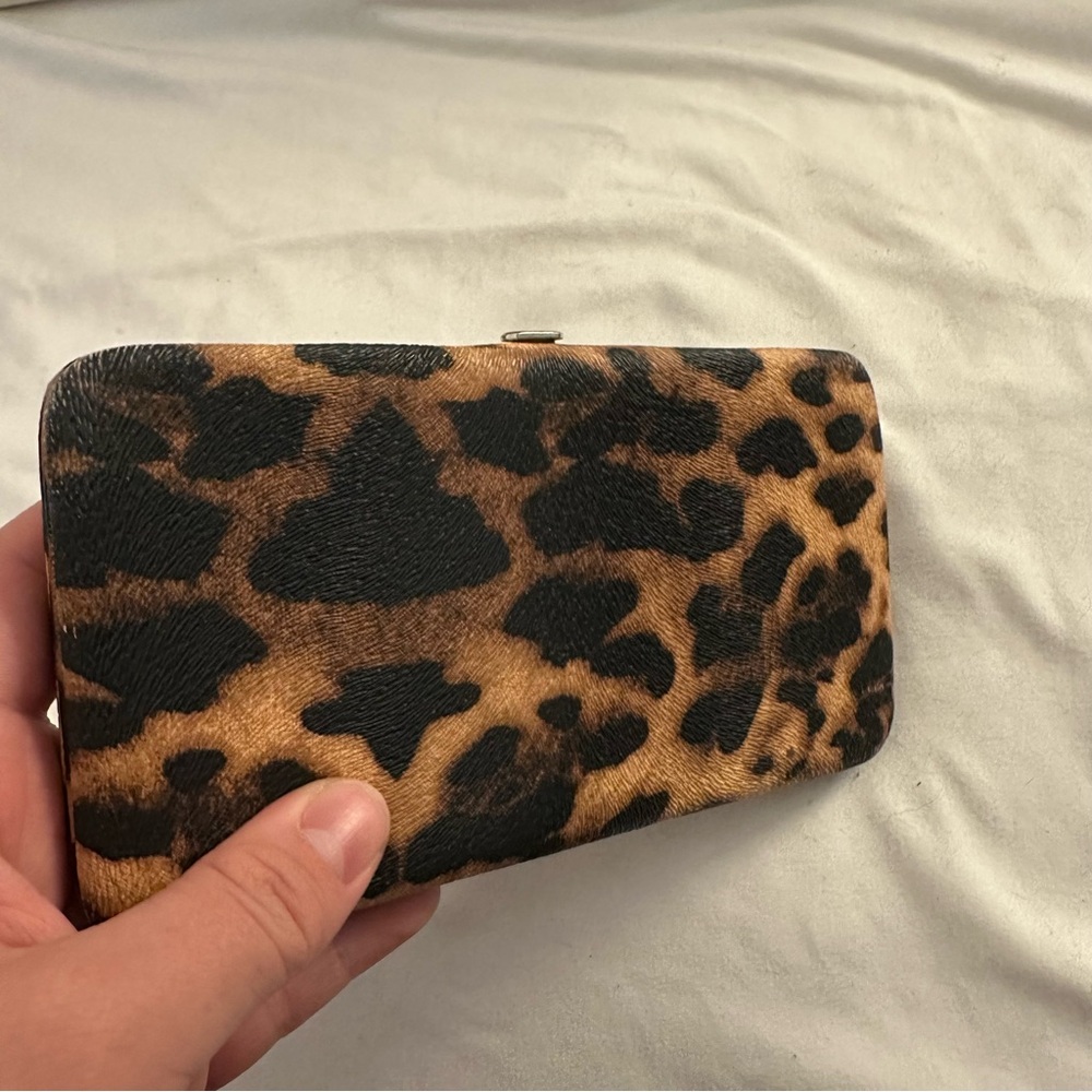 Leopard Print Brown & Black Rectangular Clutch Wallet - Picture 3 of 8